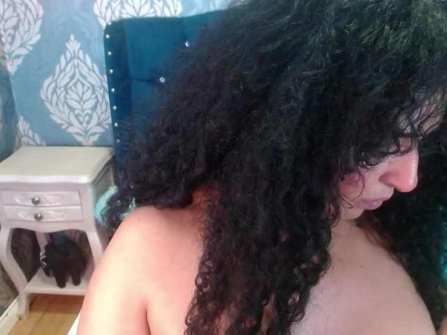 sofiacowperx online show from August 13, 5:43 am