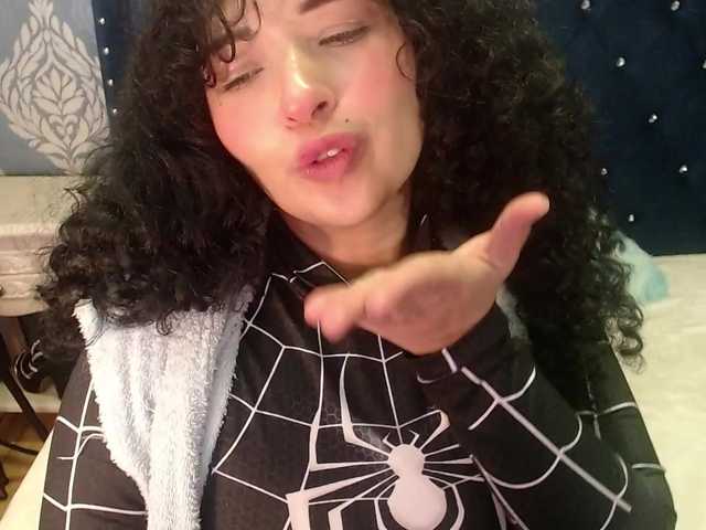 sofiacowperx online show from August 15, 4:27 am