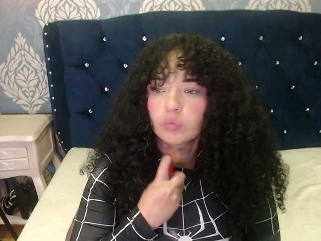 sofiacowperx online show from August 15, 5:50 pm