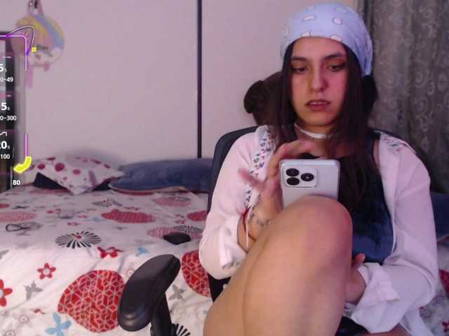 soficute online show from June 19, 11:59 pm