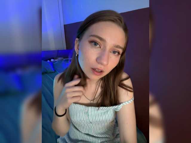 sonnyaaa online show from August 13, 3:42 am