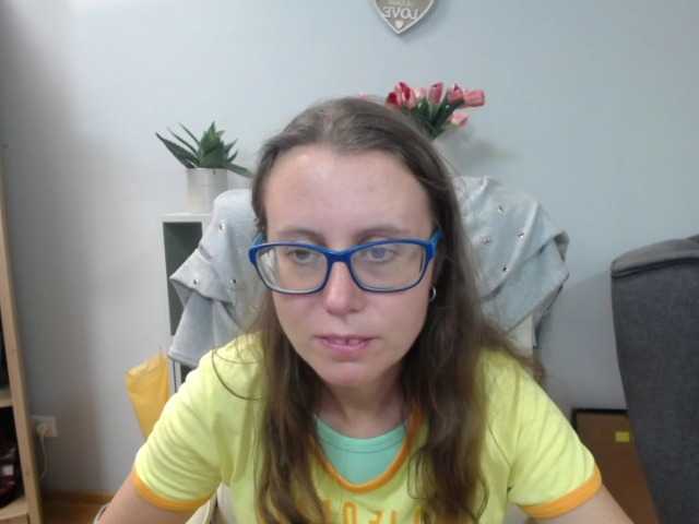 sparkleLizzy online show from July 27, 4:07 am