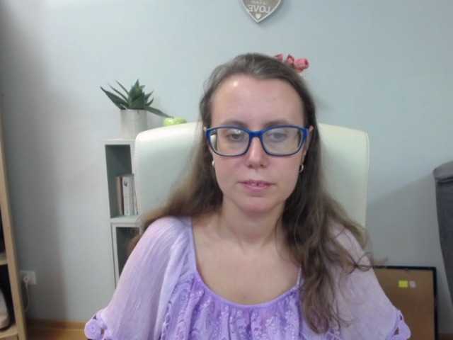 sparkleLizzy online show from July 29, 5:25 am