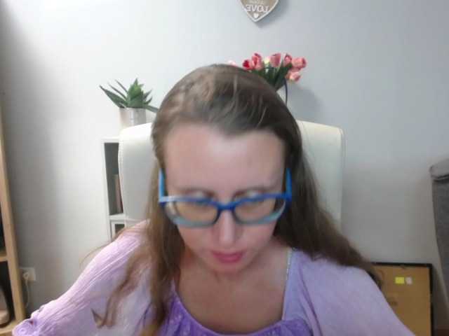 sparkleLizzy online show from July 29, 7:48 am