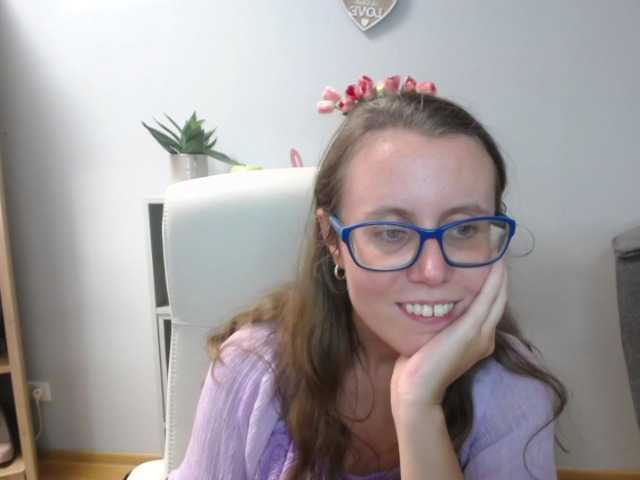 sparkleLizzy online show from July 29, 10:00 am