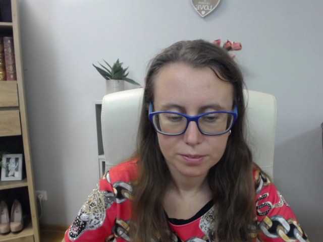 sparkleLizzy online show from July 31, 5:36 am