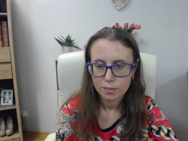 sparkleLizzy online show from July 31, 7:03 am