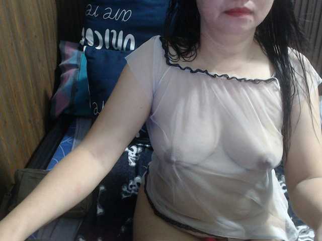 stacieiris online show from August 15, 6:17 am