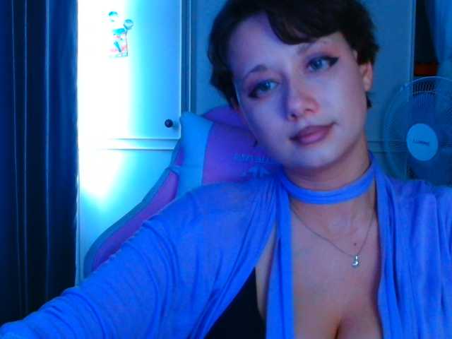 stawbarynut online show from August 8, 3:28 am