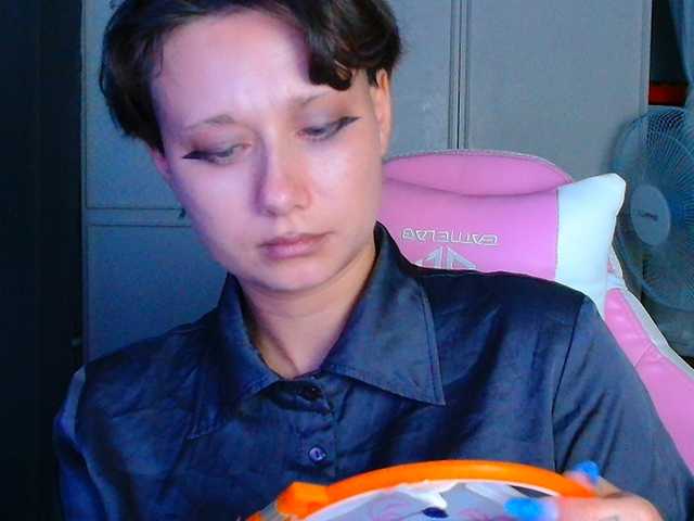 stawbarynut online show from August 8, 7:47 pm