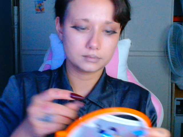 stawbarynut online show from August 8, 9:59 pm