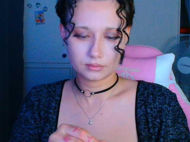 stawbarynut online show from August 11, 11:07 pm