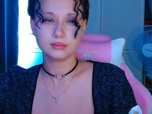 stawbarynut online show from August 12, 4:15 am