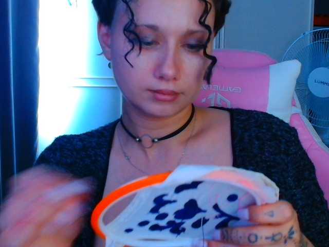 stawbarynut online show from August 12, 7:22 am