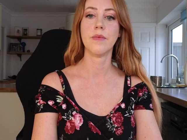 stripmequick online show from August 6, 11:09 am