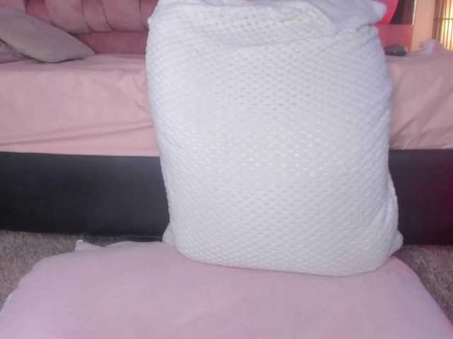 sweet-chelsy online show from September 2, 12:23 am
