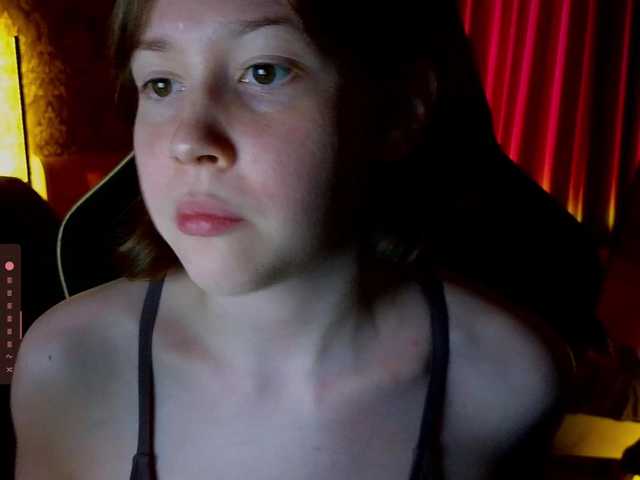sweetdreamss online show from August 6, 10:42 pm