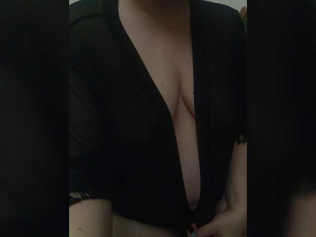 swwoman1 online show from July 7, 3:43 am