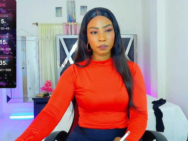 talianapalacios online show from August 11, 4:03 am