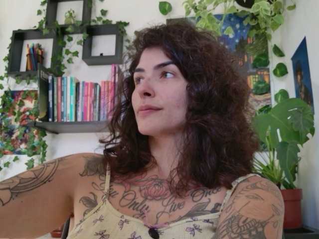 talimajesty online show from August 8, 1:49 am