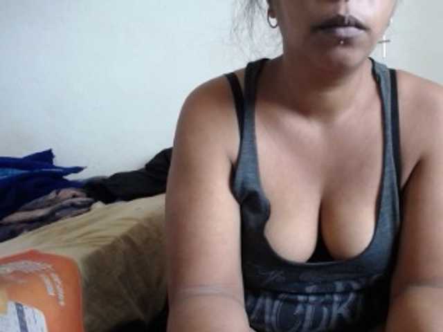 tetedange online show from August 15, 11:25 am