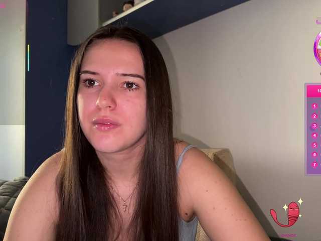 the-princese online show from March 24, 1:38 pm