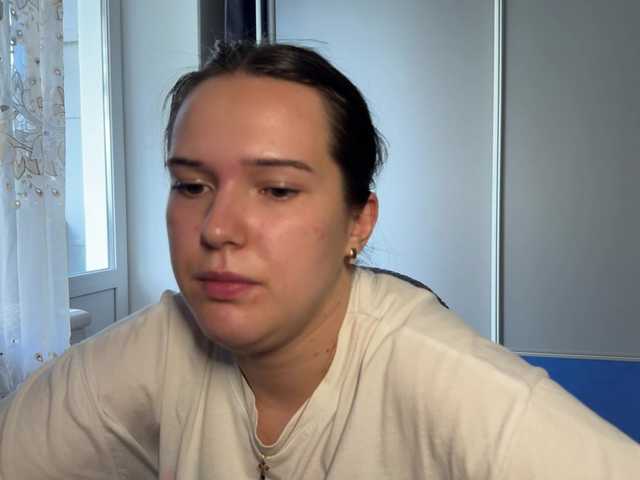 the-princese online show from June 9, 1:06 pm