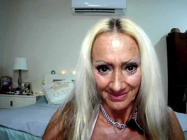 thesiennadiamond online show from June 21, 2:01 am