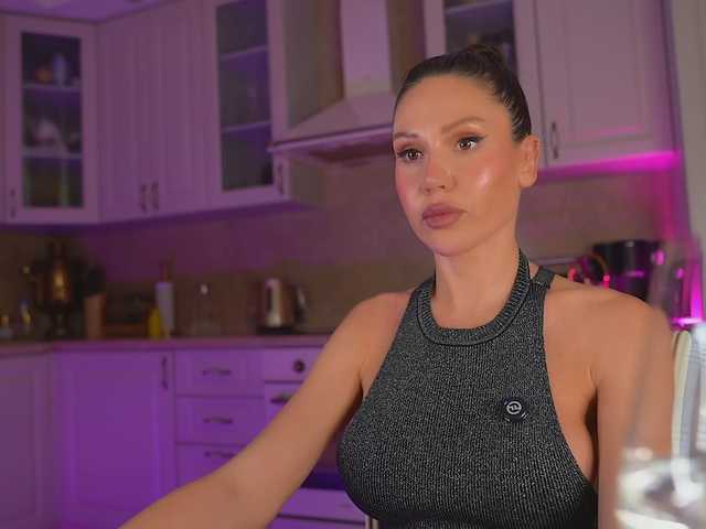 -MEOW- online show from August 7, 8:09 pm