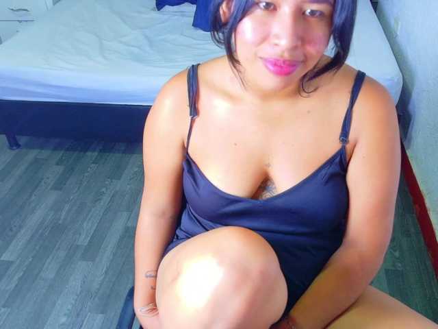 tiny-veronica online show from July 22, 6:27 am