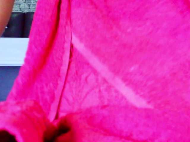 tiny-veronica online show from July 28, 10:43 am
