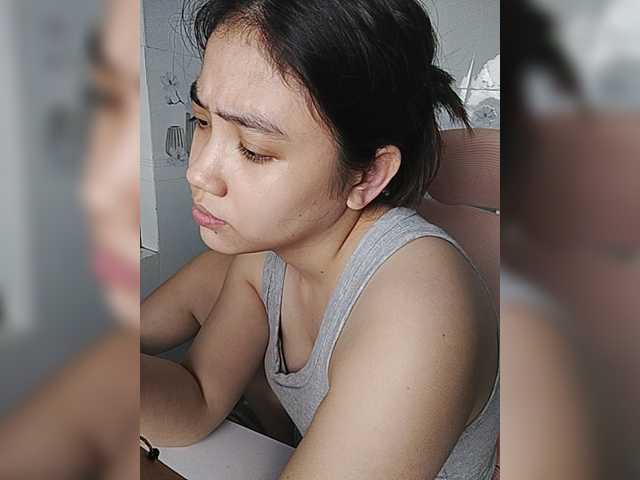 truc11 online show from May 13, 4:18 pm