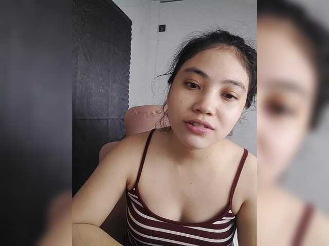truc11 online show from August 11, 2:52 pm
