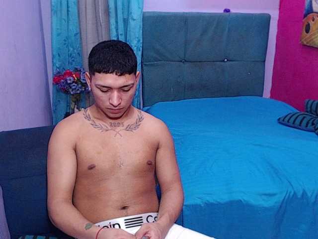 twinksfuck online show from August 14, 5:11 am