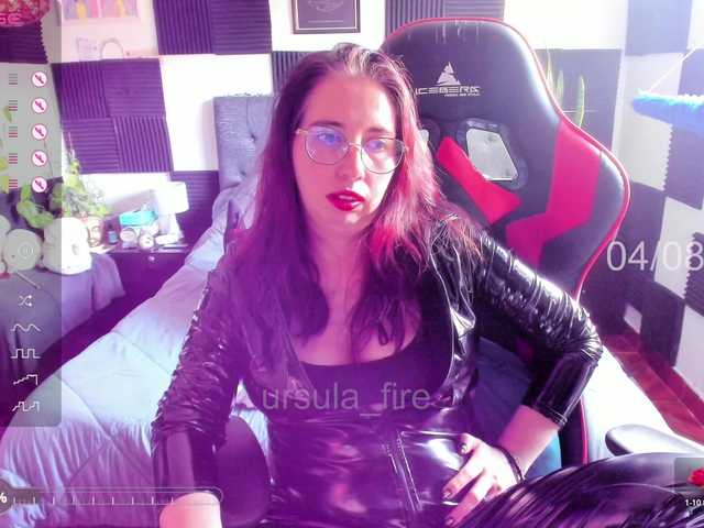 ursula-fire online show from August 5, 9:13 pm