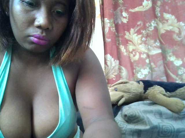vanesslove online show from August 8, 8:03 am