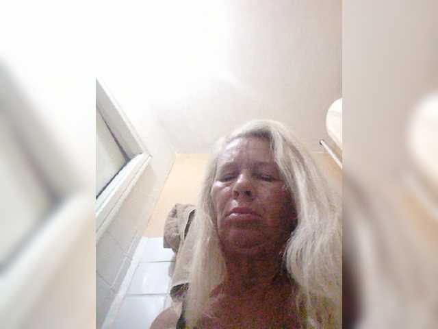 Victoria-sexi online show from August 14, 5:00 am
