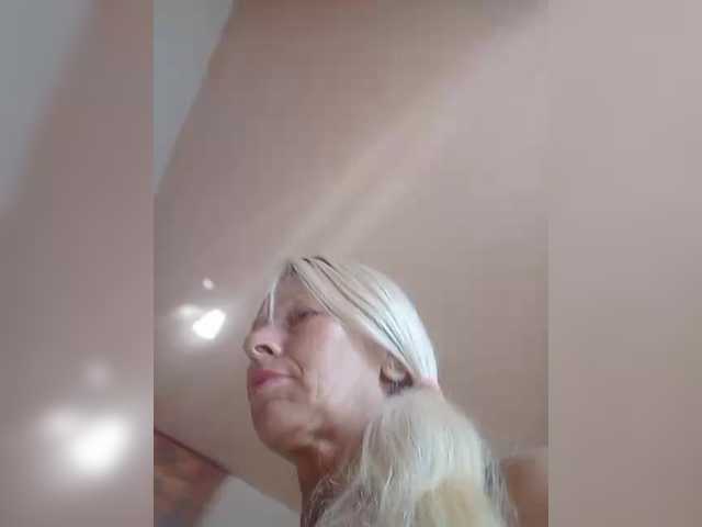 Victoria-sexi online show from August 16, 7:12 am