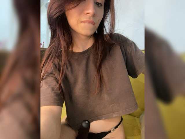 vikssiii online show from August 5, 3:04 am