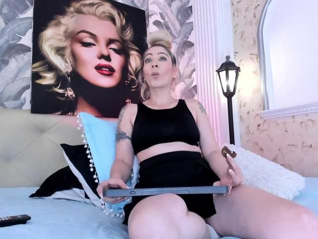 viktoria-davis online show from August 13, 1:08 am