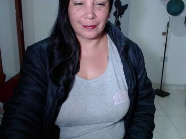 vivian-milf-paint online show from April 22, 1:52 am