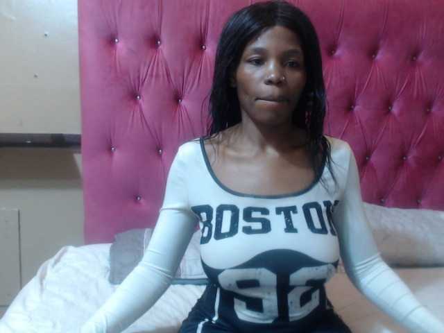 wettykitty25 online show from August 7, 6:35 am
