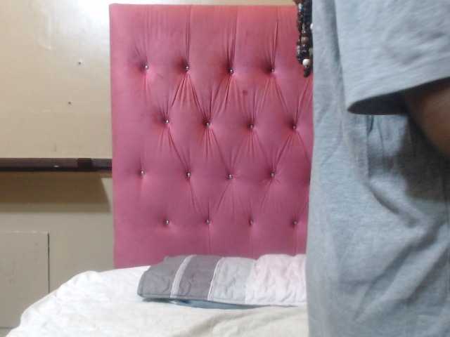 wettykitty25 online show from August 10, 10:33 pm