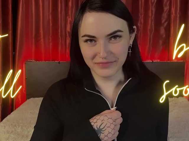 witch-lady18 online show from August 11, 10:39 am