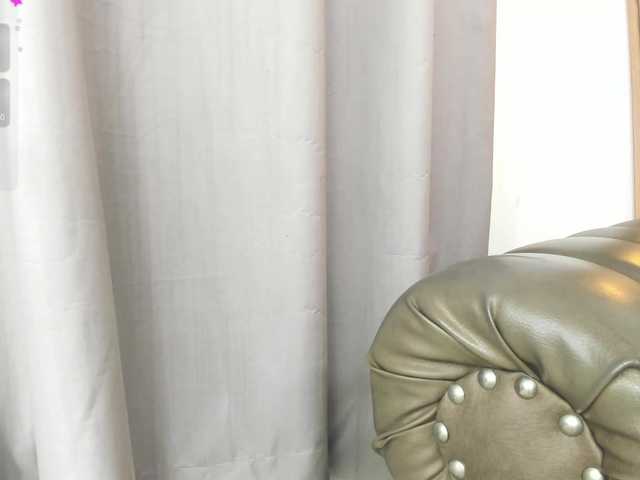 yasmin-dina online show from August 8, 5:46 pm