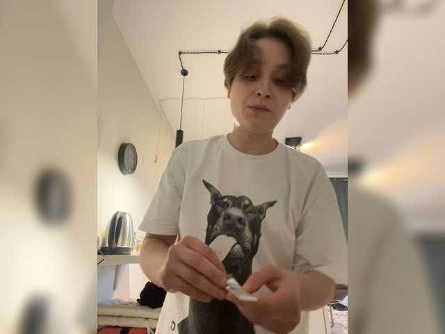zefirrr666 online show from August 11, 3:19 am