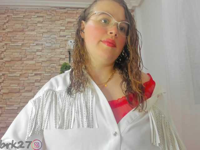 zoe-brk online show from July 31, 8:53 am