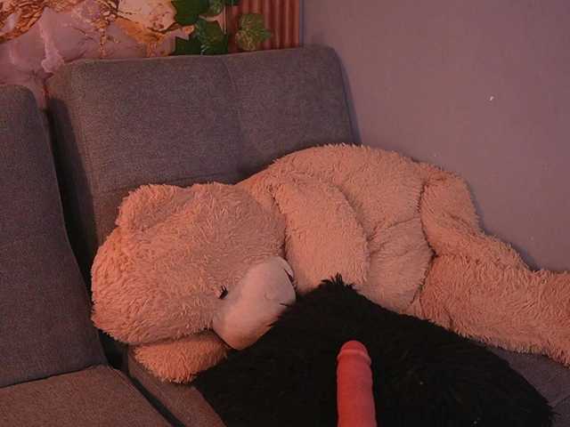 zoeyfox online show from August 8, 2:22 am