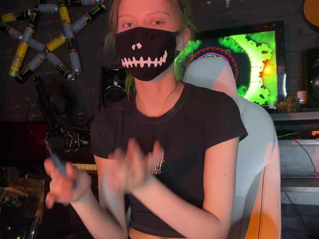 zus-pic online show from July 30, 10:16 pm
