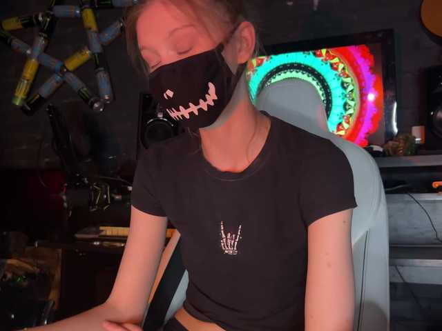zus-pic online show from August 2, 6:48 pm